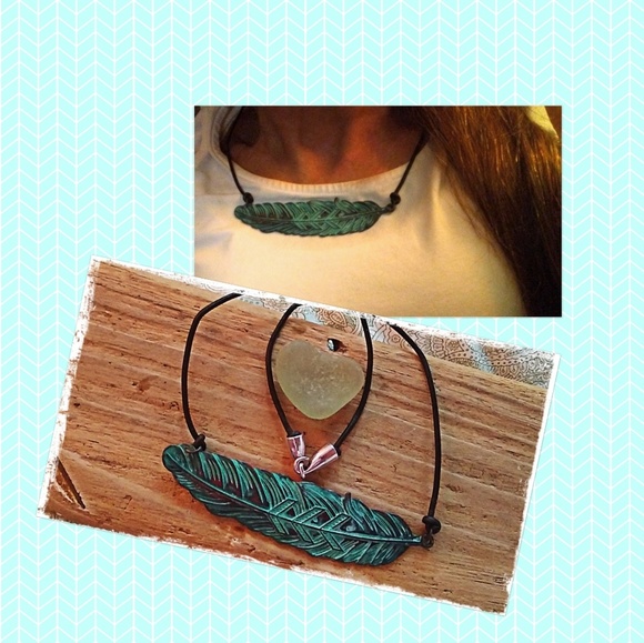 Handcrafted Jewelry - BOHO FEATHER STATEMENT NECKLACE